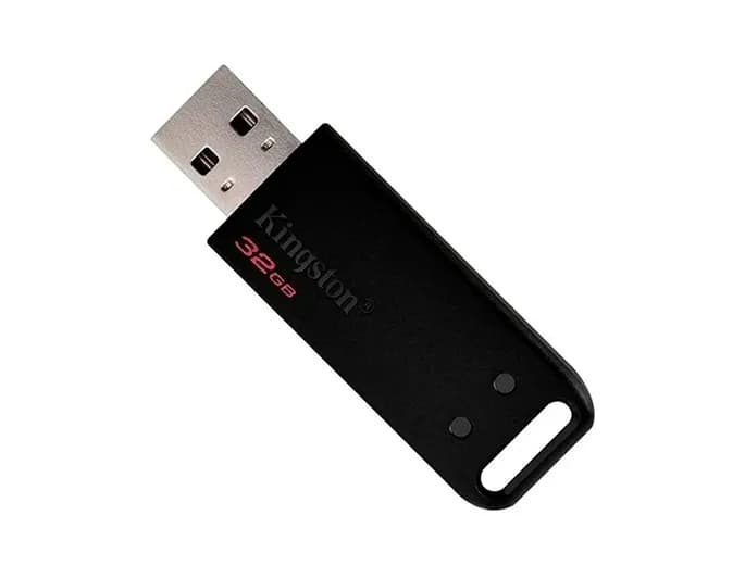 Kingston DTVP30/32GB DataTraveler Vault Privacy 32GB 3.0 USB Flash Drive