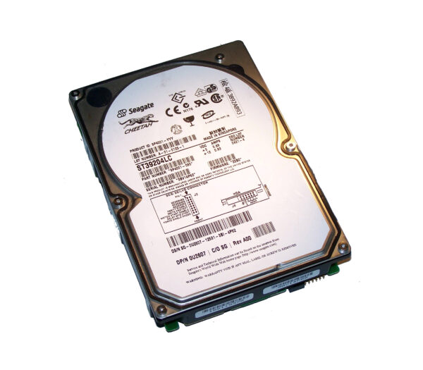9P4001-080 - Seagate Cheetah 18XL Series 9.1GB 10000RPM Ultra160 SCSI 4MB Cache (CE) 80-Pin 3.5-Inch Hard Drive